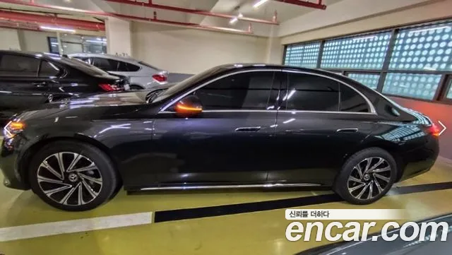 Mercedes-Benz E-Class W214 — Фото автомобиля 2