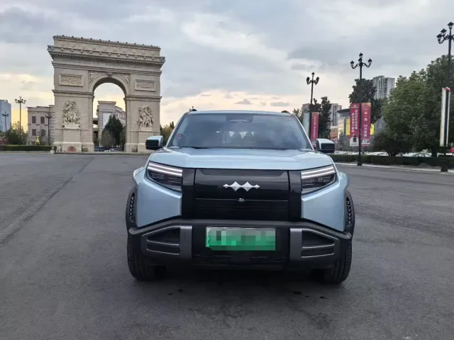 Fang Cheng Bao Titanium 3 2025 501KM AWD Smart Drive Ultra Edition — Фото автомобиля 2