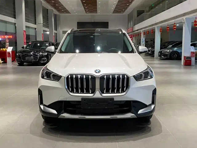 BMW X1 — Фото автомобиля 2