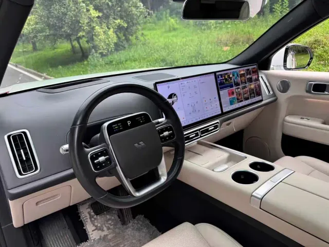 Li Auto L7 — Фото автомобиля 6