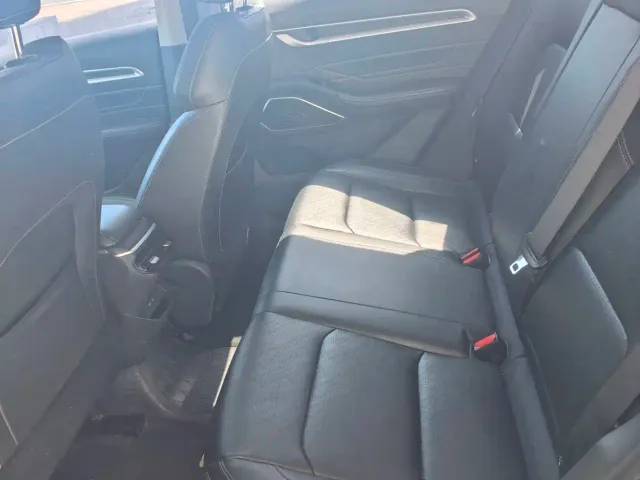 Geely Emgrand — Фото автомобиля 8