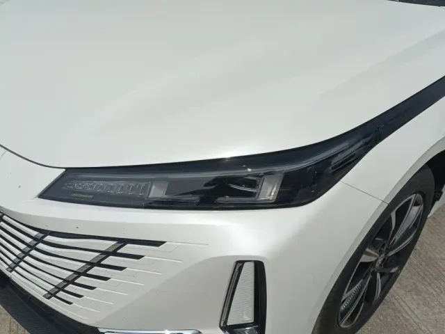 Changan Eado — Фото автомобиля 17
