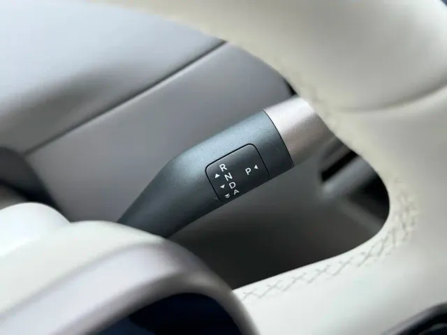 Li Auto i6 — Фото автомобиля 18