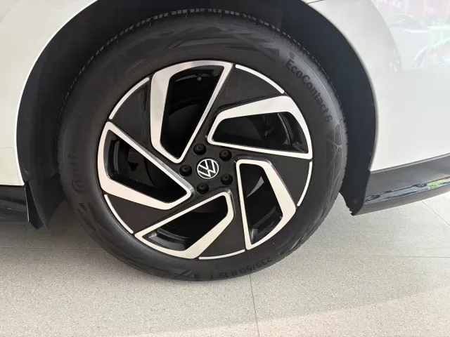 Volkswagen ID.7 Vizzion — Фото автомобиля 12