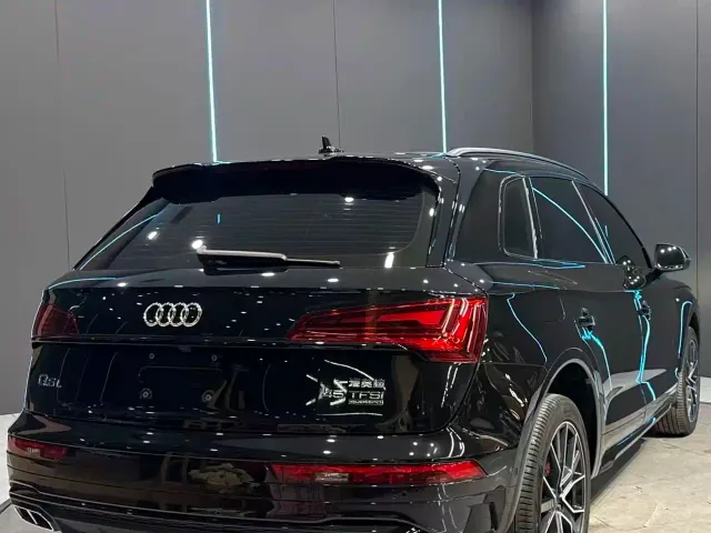Audi Q5L — Фото автомобиля 6