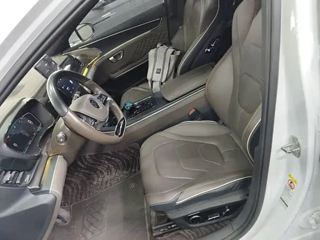 BYD Han — Фото автомобиля 14