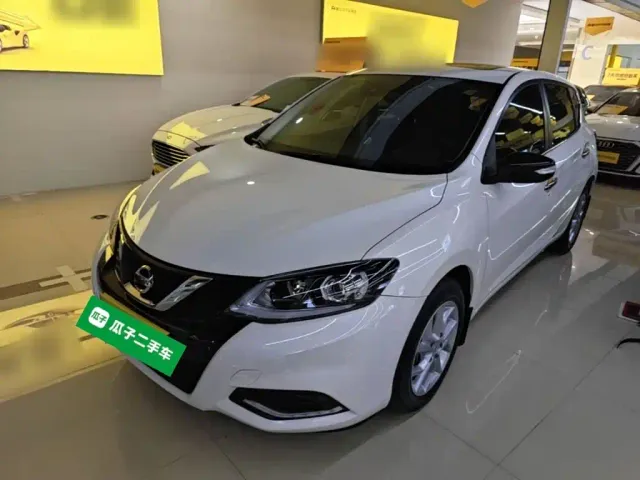 Фотография автомобиля — Nissan Tiida