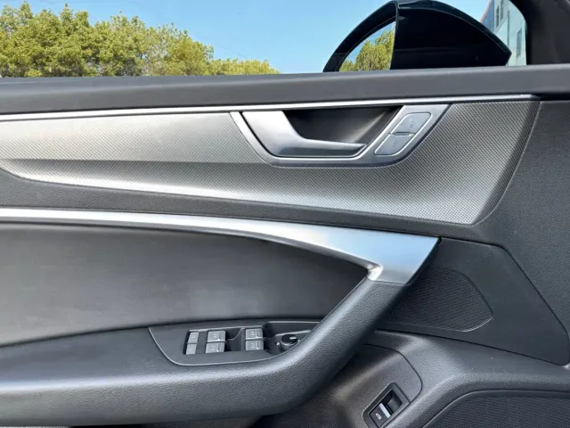 Audi A6L — Фото автомобиля 4