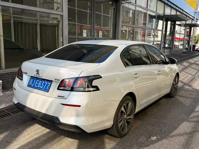 Peugeot 408 — Фото автомобиля 9