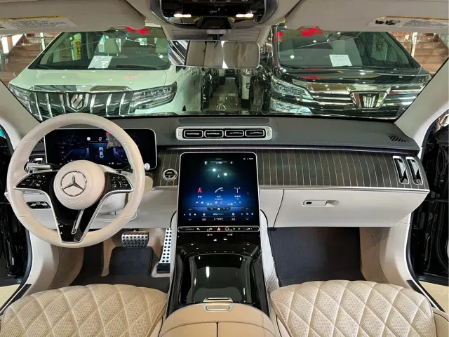 Mercedes-Benz S-Class — Фото автомобиля 15