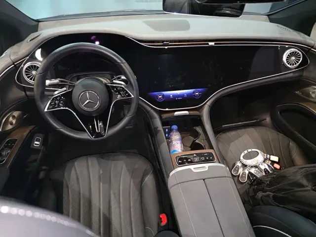 Mercedes-Benz EQS — Фото автомобиля 14