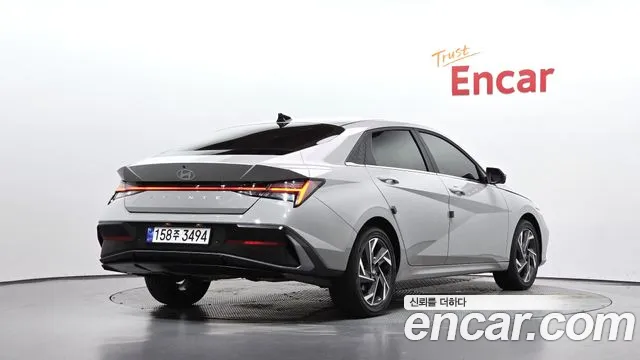 Hyundai Avante CN7 — Фото автомобиля 2