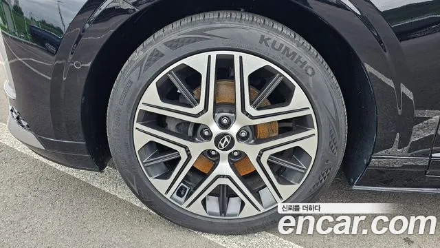 Hyundai Grandeur Grandeur (GN7) 2.5 Бензин 2WD — Фото автомобиля 5