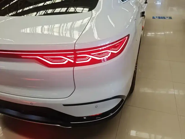 BYD Han — Фото автомобиля 7