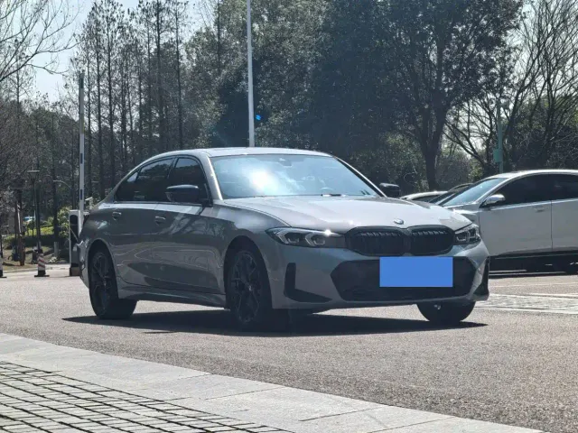 BMW 3 Series — Фото автомобиля 3