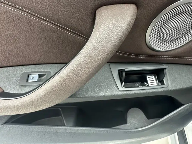 BMW X1 — Фото автомобиля 11