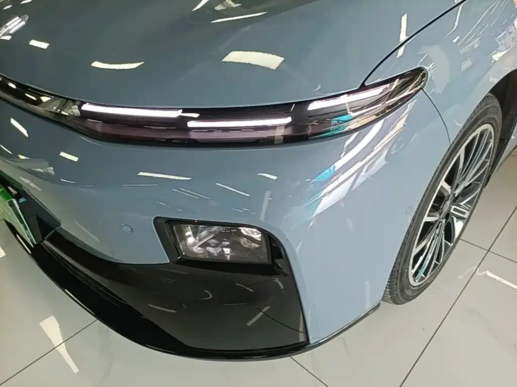 Leapmotor Leapmotor B01 2026 550 LiDAR Edition — Фото автомобиля 23