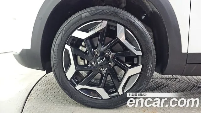 Kia Seltos — Фото автомобиля 5