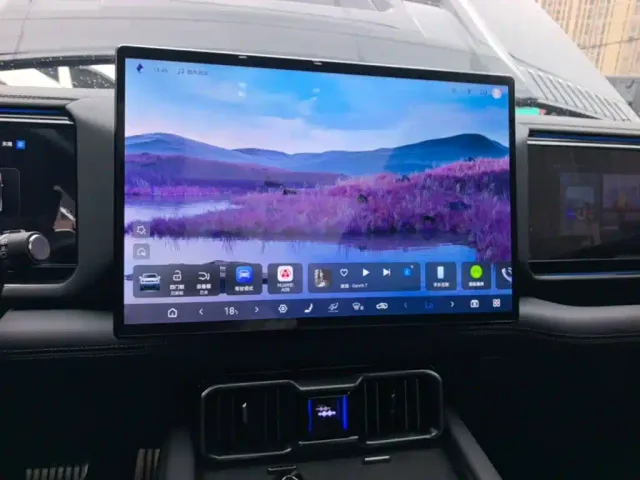 BYD FangChengBao Leopard 8 — Фото автомобиля 12