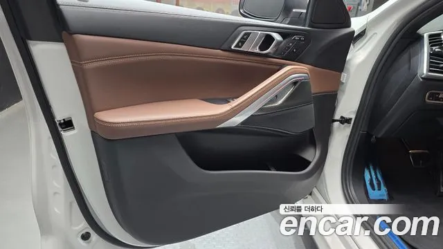 BMW X6 xDrive40i M Sport — Фото автомобиля 19