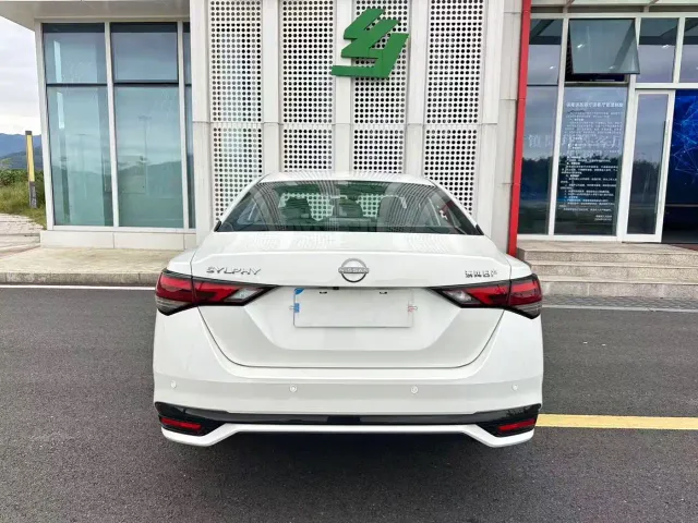 Nissan Sylphy — Фото автомобиля 6