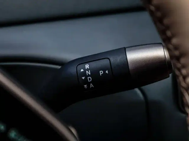 Li Auto MEGA — Фото автомобиля 18
