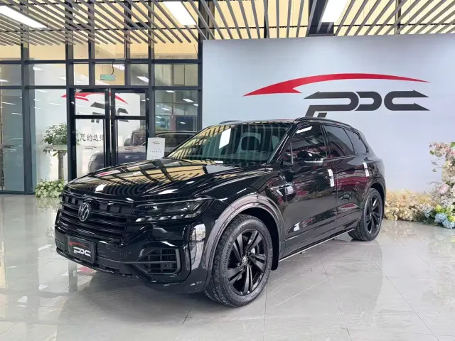 Volkswagen Touareg — Фото автомобиля 2