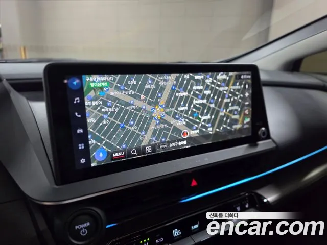 Toyota Prius Generation 5 — Фото автомобиля 12