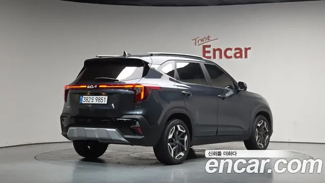 Kia Seltos Бензин 1.6 турбо 2WD — Фото автомобиля 2