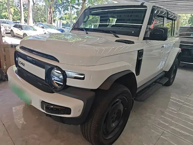 Фотография автомобиля — iCAR V23