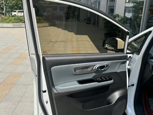 GAC Aion Y — Фото автомобиля 12