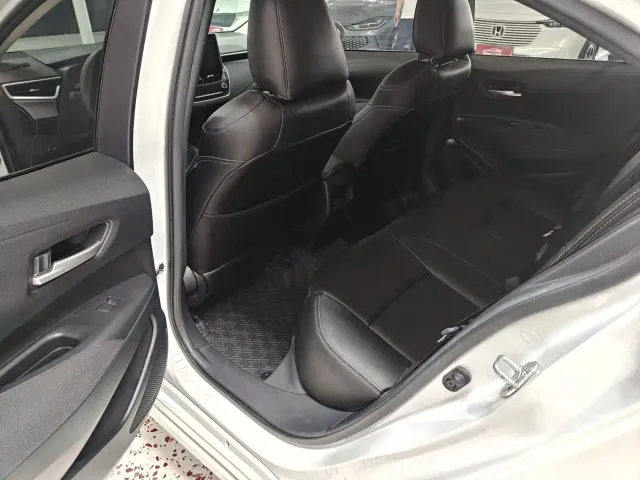 Toyota Corolla — Фото автомобиля 10
