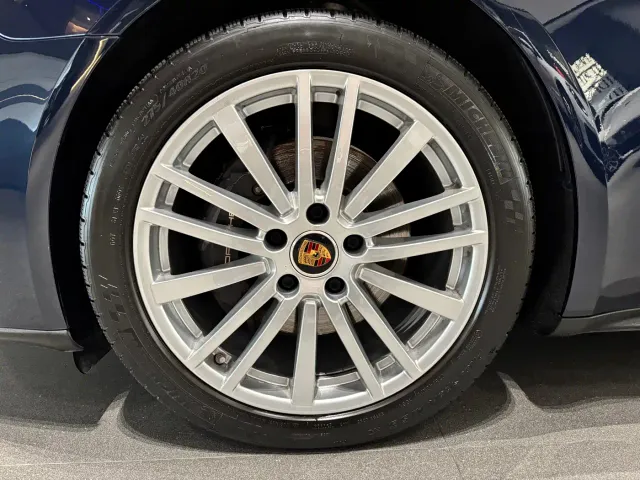 Porsche Panamera — Фото автомобиля 18