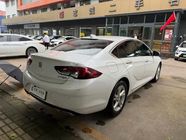 Buick Regal 2024 25T Ultra Comfort Edition — Фото автомобиля 3