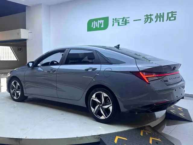 Hyundai Elantra — Фото автомобиля 4