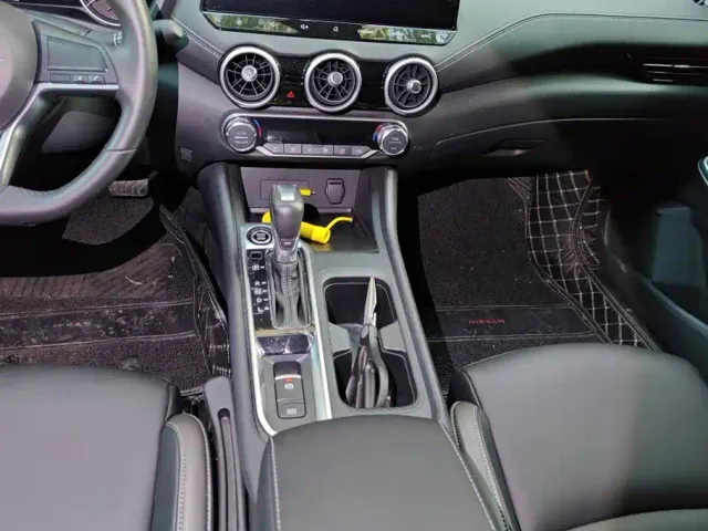Nissan Sylphy — Фото автомобиля 16