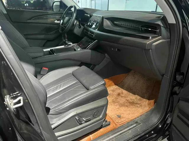 Audi Q6 — Фото автомобиля 7