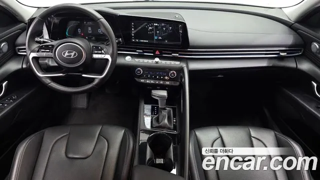 Hyundai AVANTE Новый Avante (CN7) — Фото автомобиля 3