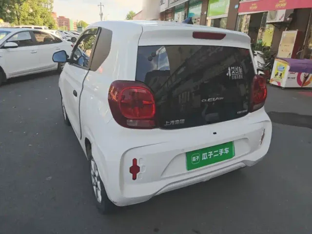 Roewe Clever — Фото автомобиля 4