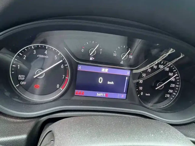 Buick Regal — Фото автомобиля 6
