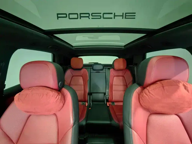 Porsche Cayenne — Фото автомобиля 16