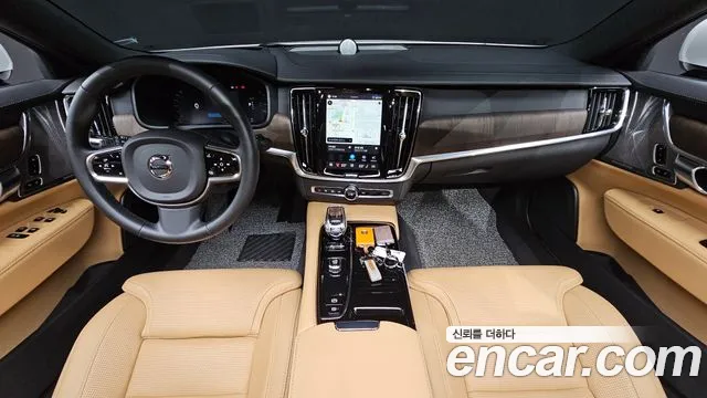Volvo S90 — Фото автомобиля 10