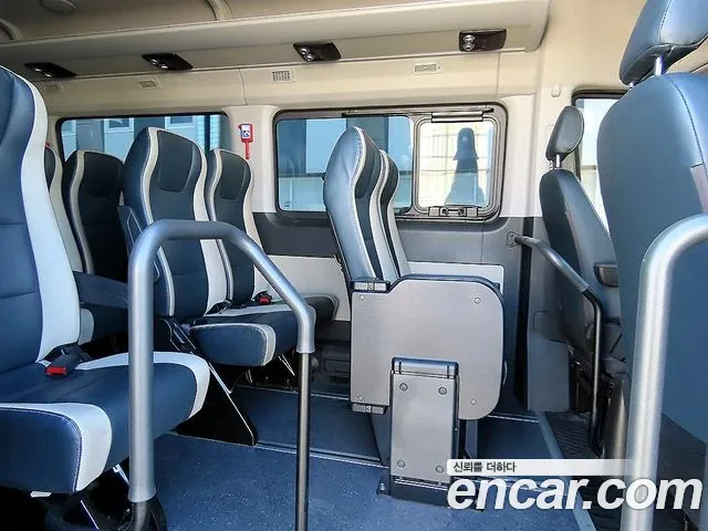 Hyundai Solati — Фото автомобиля 10