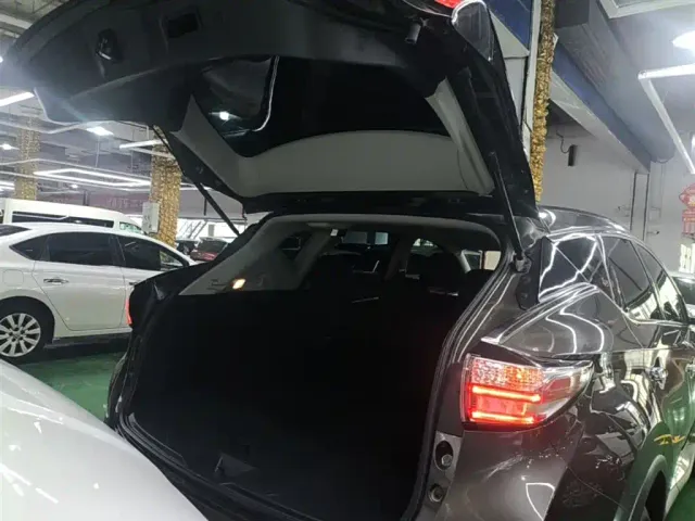 Nissan Murano — Фото автомобиля 18