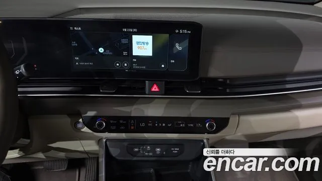 Kia Carnival Generation 4 — Фото автомобиля 12
