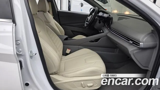 Hyundai AVANTE Новый Avante (CN7) — Фото автомобиля 24