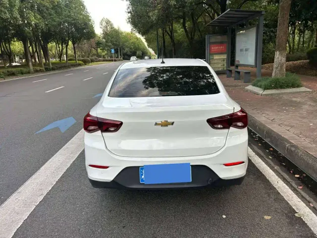 Chevrolet Cavalier — Фото автомобиля 9