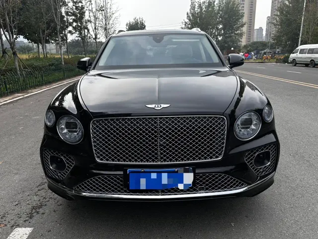 Bentley Bentayga Hybrid — Фото автомобиля 2