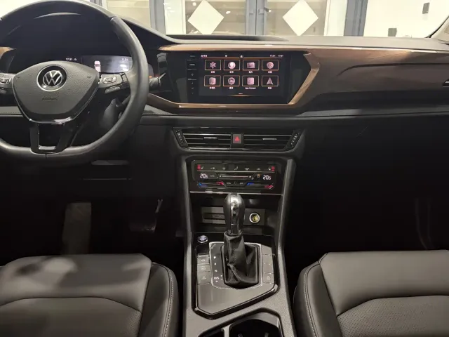 Volkswagen Tharu — Фото автомобиля 9