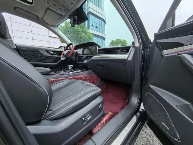 Hongqi HS5 — Фото автомобиля 10